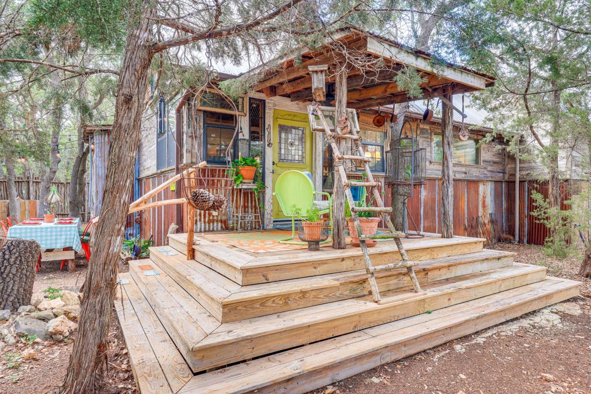 Pet-Friendly Wimberley Cabin With Fire Pit And Hot Tub Exterior foto