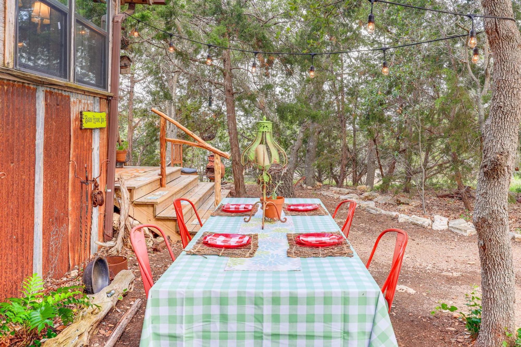 Pet-Friendly Wimberley Cabin With Fire Pit And Hot Tub Exterior foto